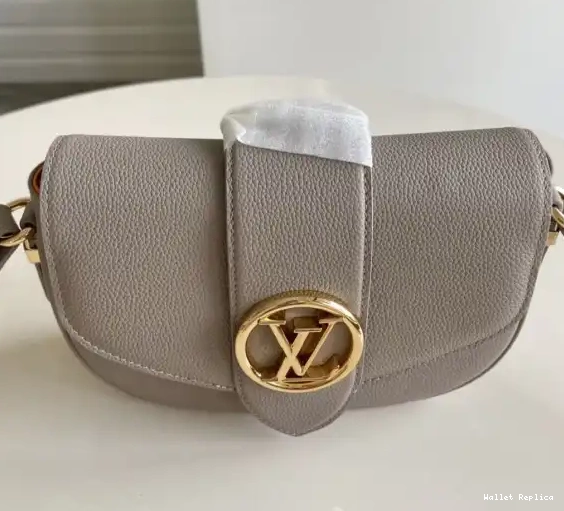 Cheap 9 PONT VUITTON SOFT MM LOUIS 0605